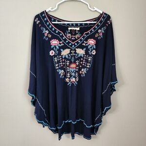 Caite Size S Embroidered Navy Top Floral Athleta Tunic Batwing Sleeves
